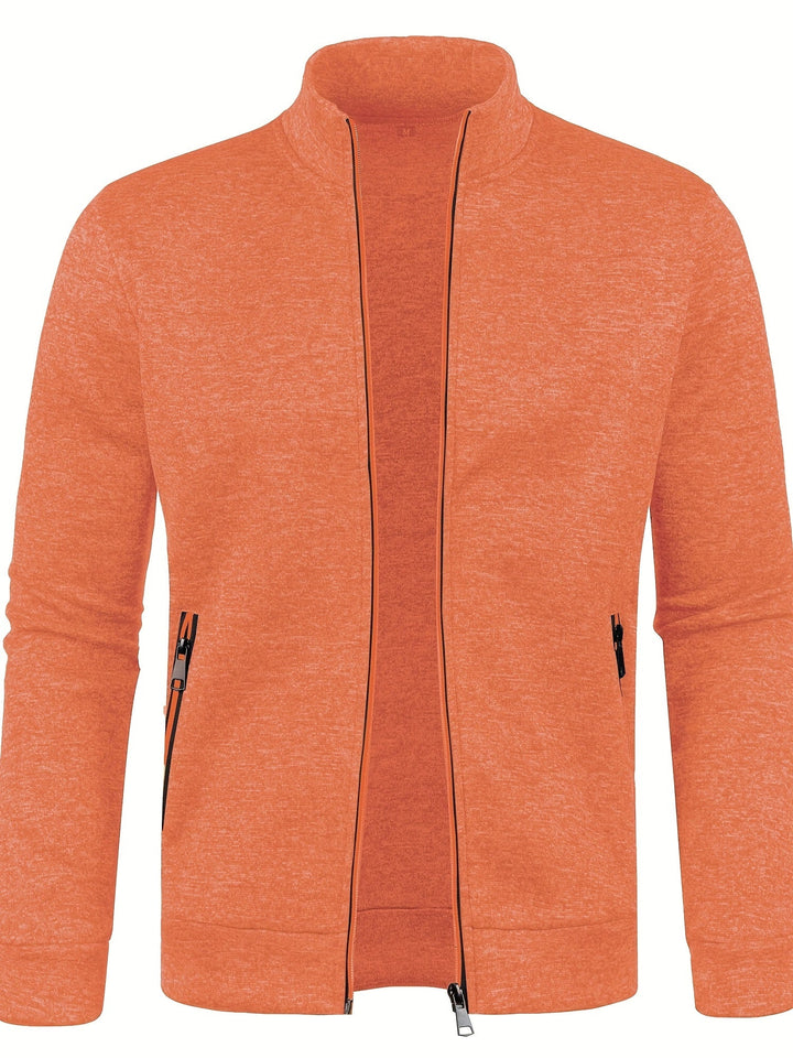 Lightweight men's casual vest, wrinkle-free for ultimate everyday comfort and practicality.