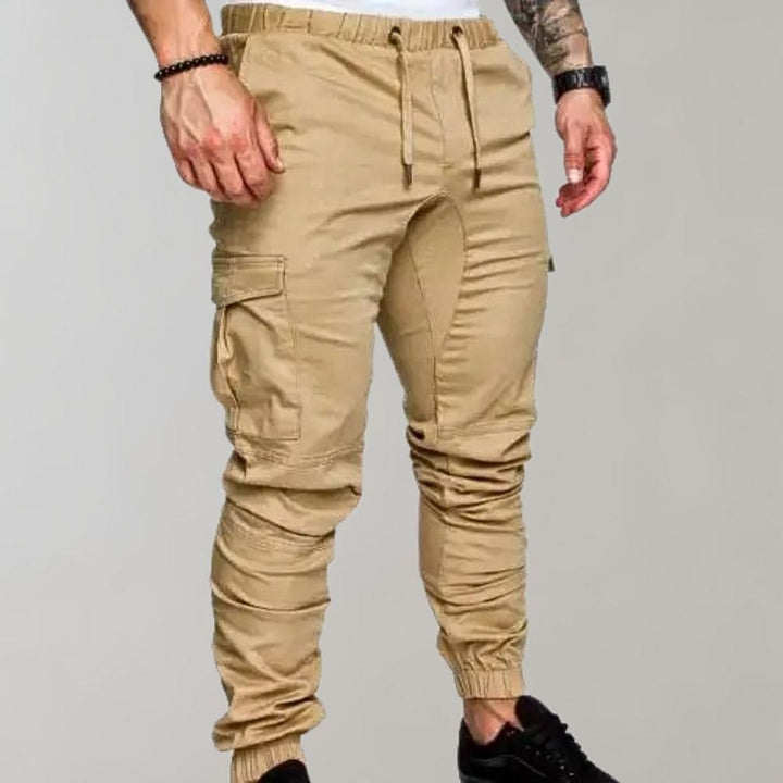 Stylish men's cargo pants, featuring practical pockets & a comfortable fit for modern men's fashion.