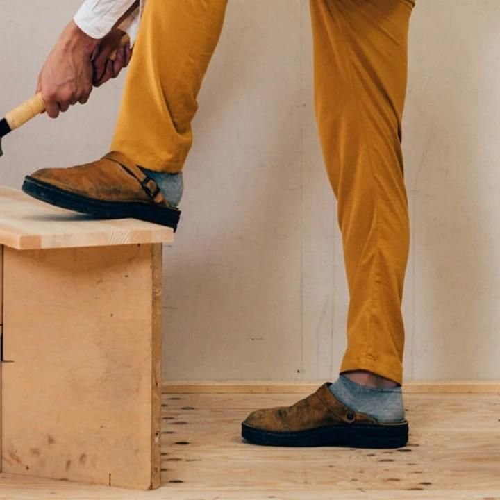 Lennart men's comfort clogs featuring arch support, padded footbed, and durable profiled sole.