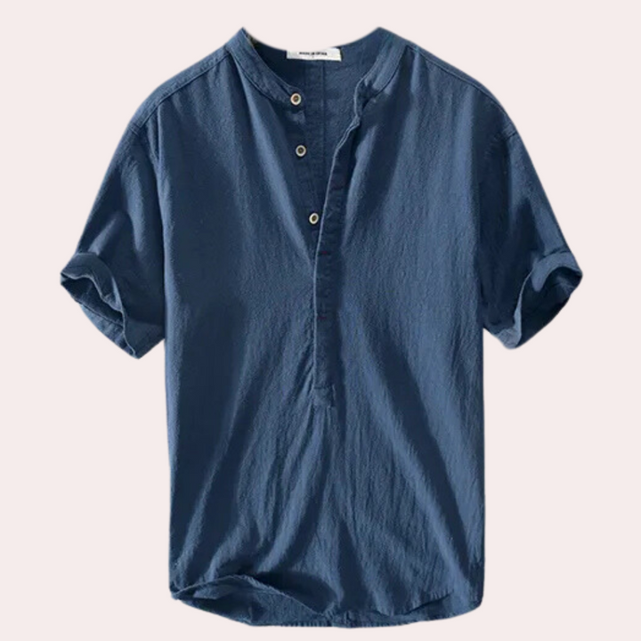 Lightweight men's summer shirt, perfect for warm weather. Comfortable short sleeve top for casual wear.