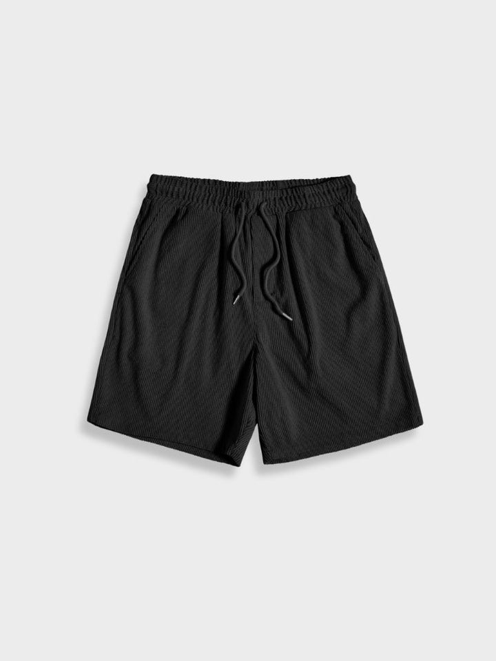 Get comfortable with this men's corduroy summer set: a stylish shirt and easy-to-wear shorts.