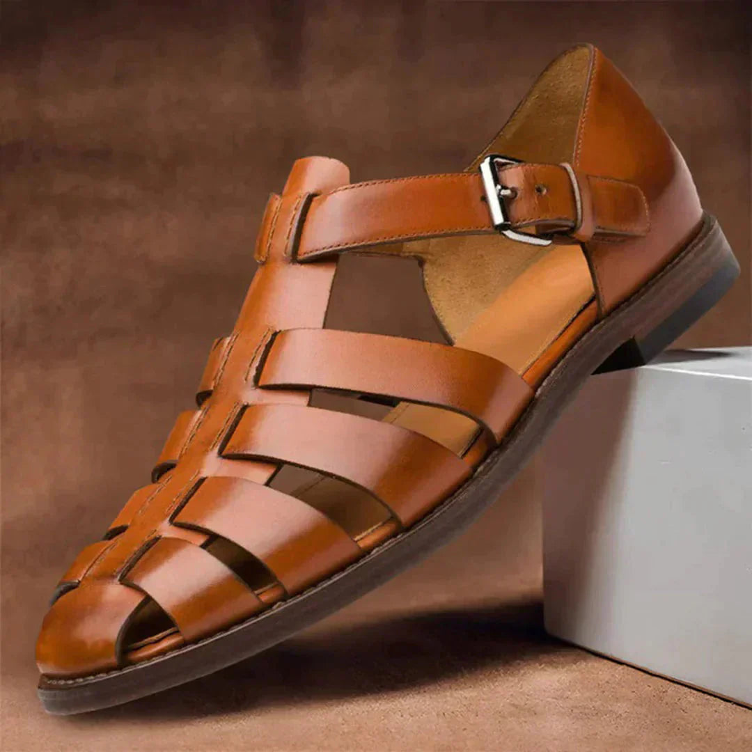 Stylish men's casual leather beach sandals for summer vacations. Comfortable slip-resistant footwear for sunny days.
