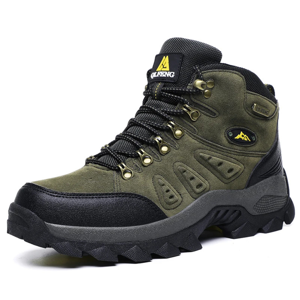Men's durable all-weather walking shoes for comfort & support on any terrain. Ideal for outdoor adventures.