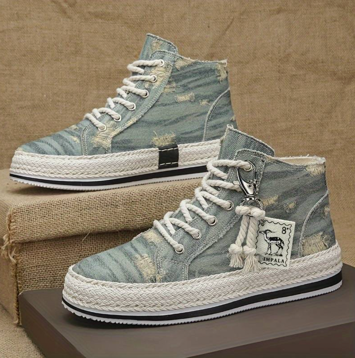 Stylish men's high-top denim sneakers, perfect for urban street style, casual wear, and all-day comfort.