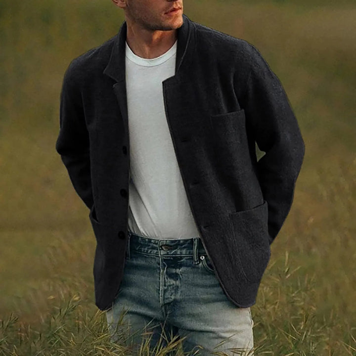 Modern men's everyday jacket, a stylish casual blazer for diverse fashion looks.