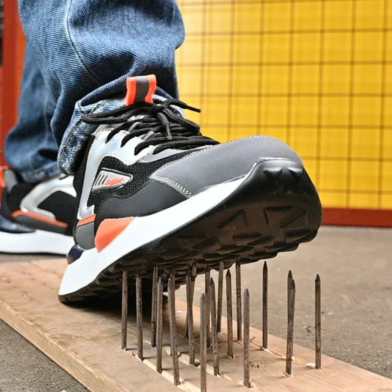Comfortable men's work boots, puncture & slip resistant, offering ultimate foot protection. Industrial safety footwear.