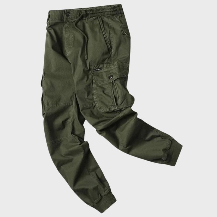 Comfortable slim-fit men's cargo joggers for a modern, active look. Great for daily wear.