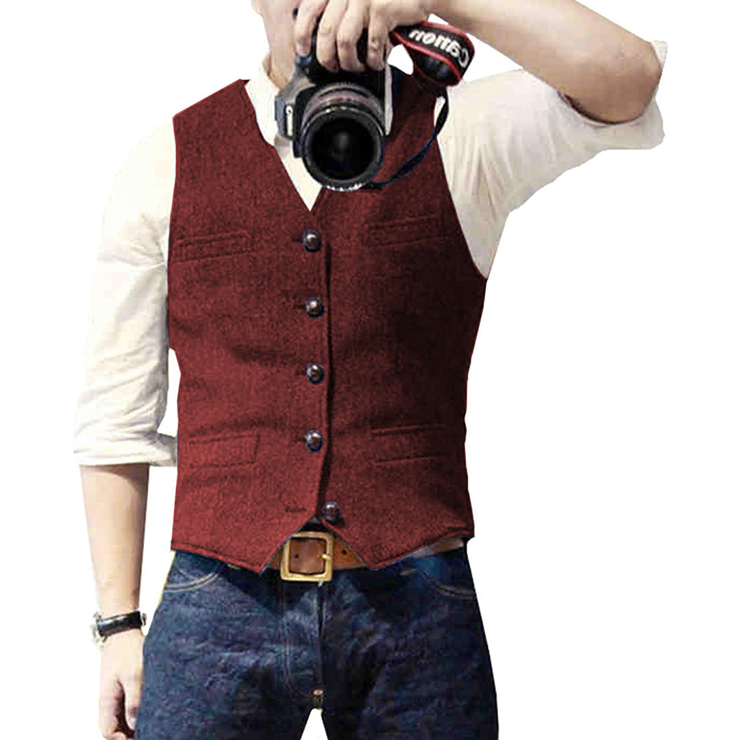 Stylish Mason men's denim gilet vest. Versatile button-front jean outerwear for a casual layered look.