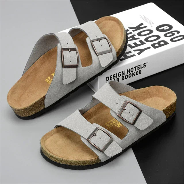 Men's comfortable outdoor sandals, Matteo, featuring adjustable straps & non-slip sole for summer walking.