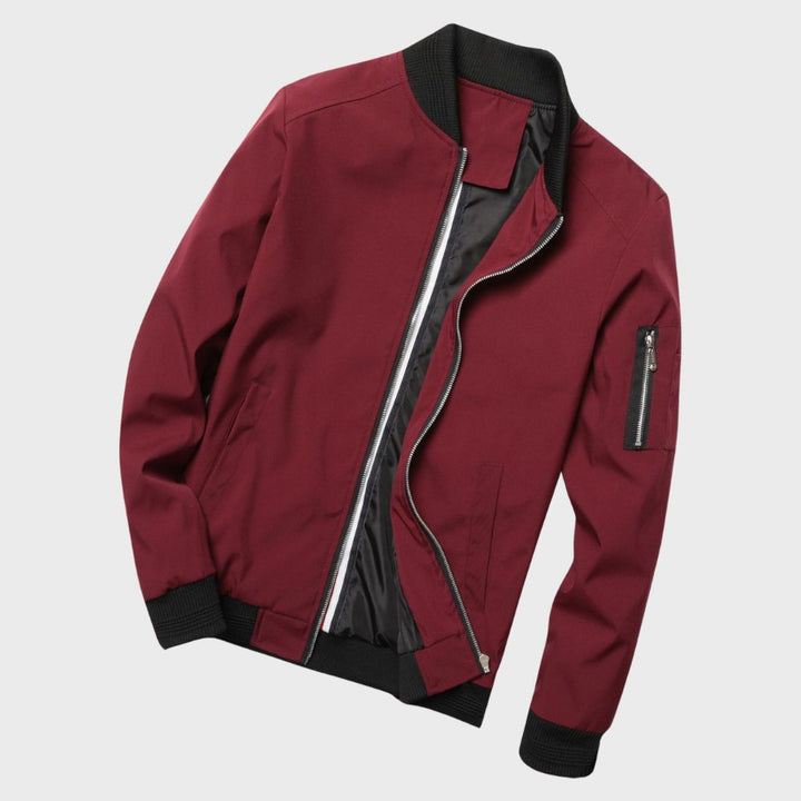 Everyday men's jacket, the stylish Chase bomber for versatile casual wear and trendy outfits.