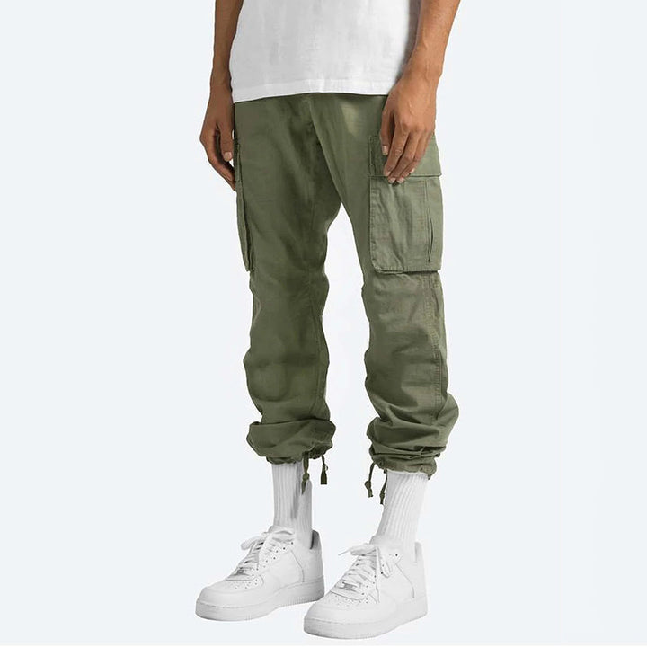 Versatile men's cargo pants, great for outdoor activities and casual outings.