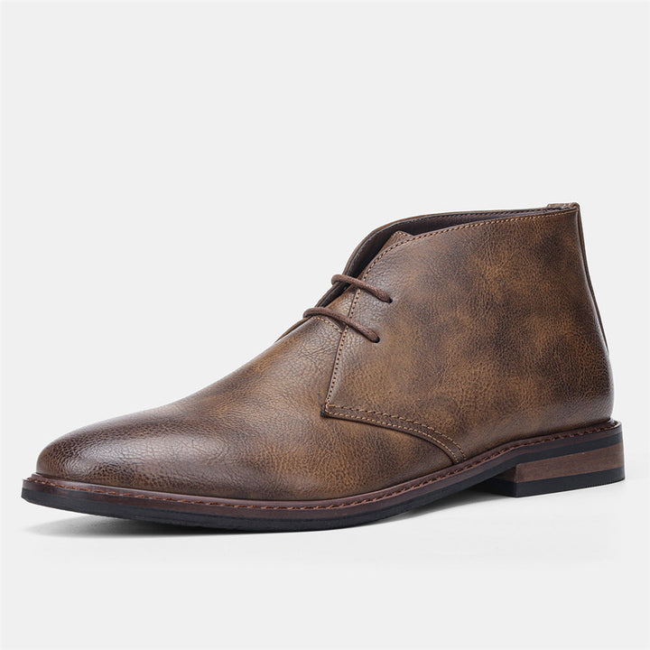 Comfortable men's vintage desert boots, built for durability and everyday wear with timeless style and slip-resistant sole.