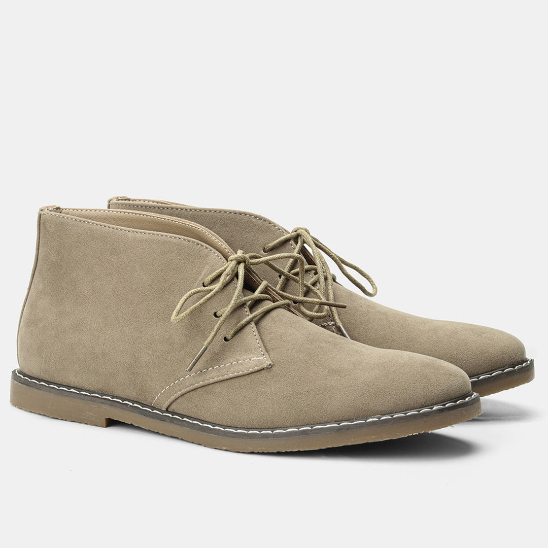 Vintage men's desert boots with comfortable fit, classic style, and durable design for everyday wear and lasting quality.