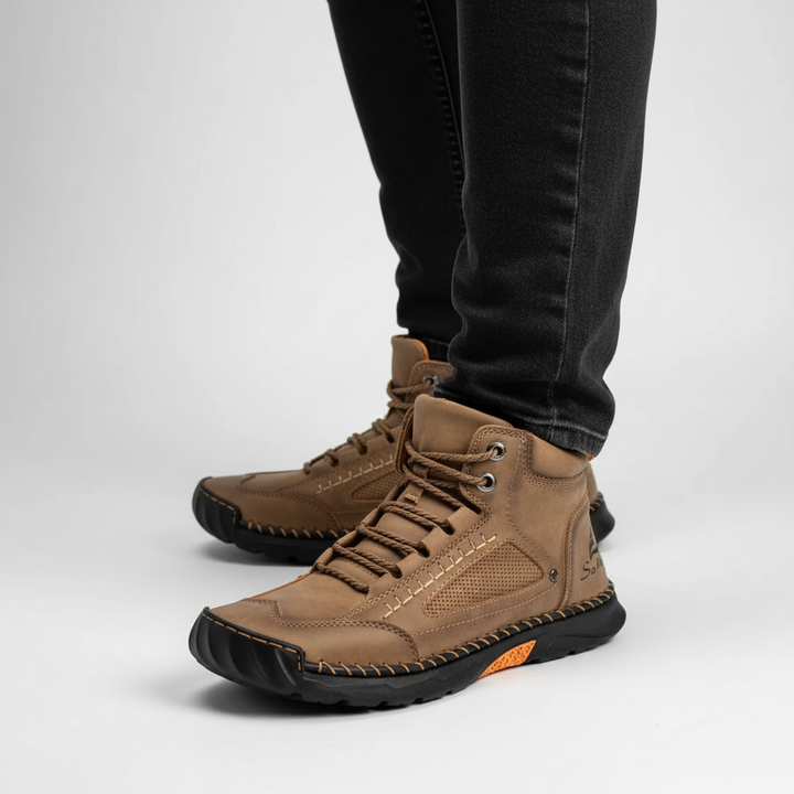 Detailed view of the flexible sole on men's waterproof Sidney ankle boots, enhancing comfort and grip
