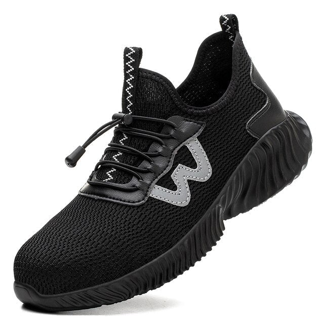 Durable men's steel toe safety shoes. Protective industrial work boots with slip-resistant sole for wide feet.