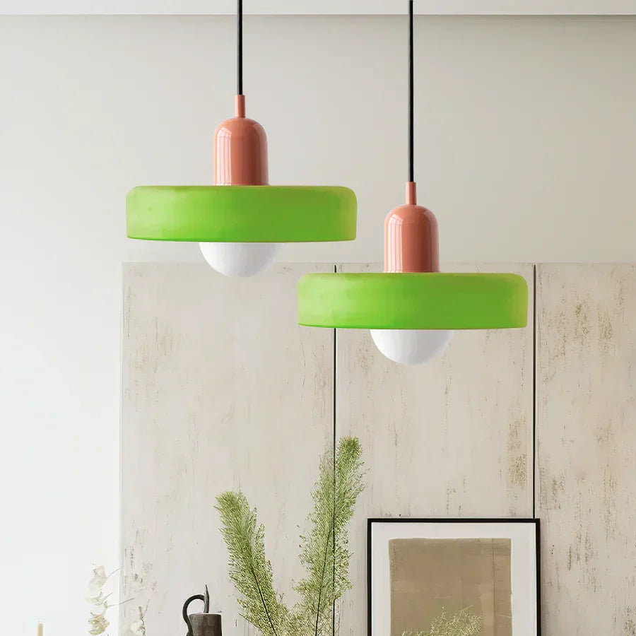 Adjustable modern pendant light, stylish design for sophisticated home decor.