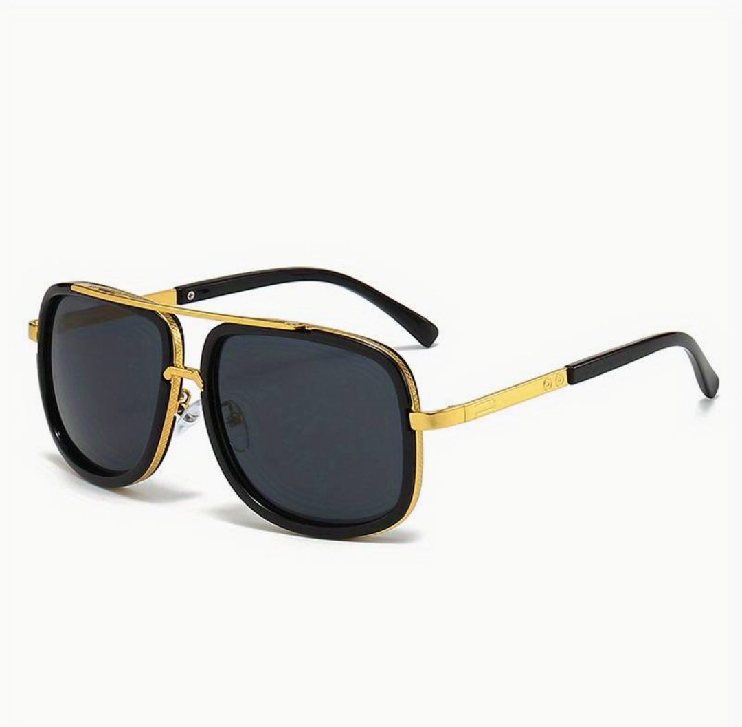 Lightweight unisex eyewear, modern design, perfect for travel