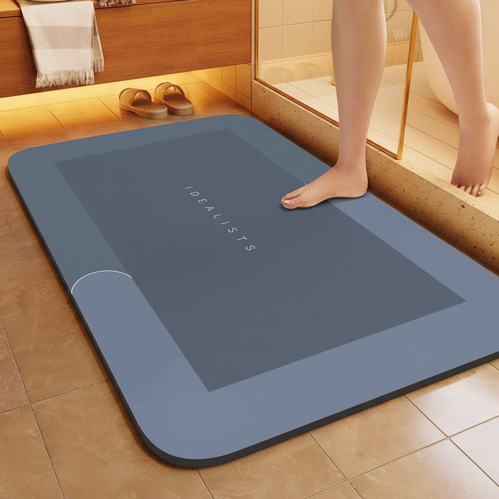 Durable non-slip bath mat, rectangular design for comfort and bathroom safety, quick-dry technology