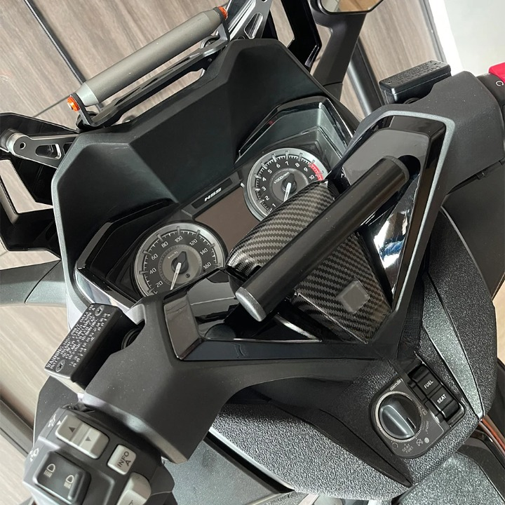 25mm ball mount Motorcycle GPS Phone Bracket. Securely holds devices on Honda NSS350 handlebars.