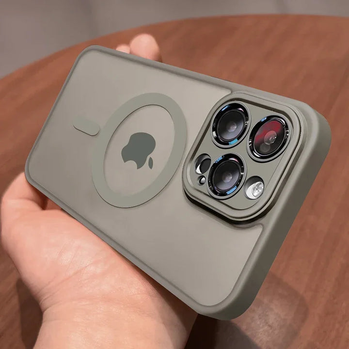 iPhone protected by a shockproof matte magnetic case, ready for daily use and MagSafe accessories.