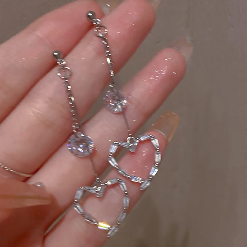Hypoallergenic sparkling rhinestone dangle earrings, comfortable and stylish jewelry.