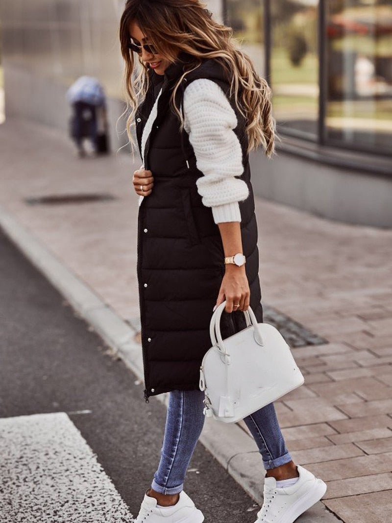 Aurora women's quilted gilet, knee-length, perfect sleeveless jacket for autumn layering.