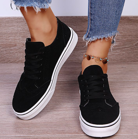 Stylish LunaWalk women's everyday sneakers, designed for ultimate comfort & versatile daily wear. Perfect walking shoes.