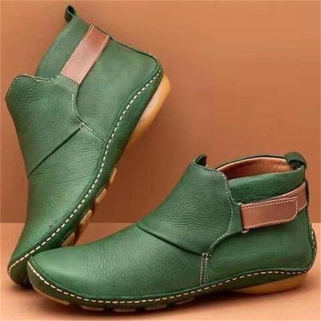 Fashionable women's orthopaedic comfort shoes, ideal for daily wear, combining foot support with modern style.
