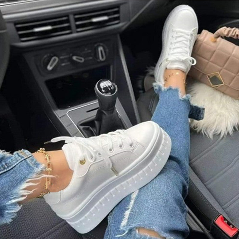 Stylish women's platform sneakers with chunky sole for everyday comfort & modern fashion. Perfect walking shoes.