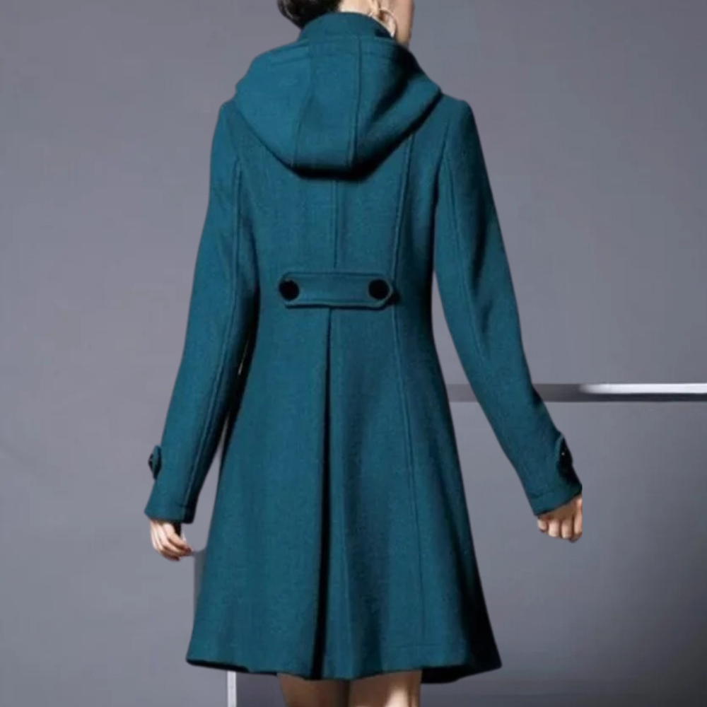 Modern women's casual jacket with functional side pockets, a comfortable and trendy outerwear piece.