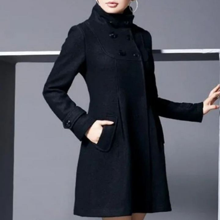 Trendy women's long-sleeve jacket featuring convenient side pockets, ideal stylish outerwear for any fashion woman.