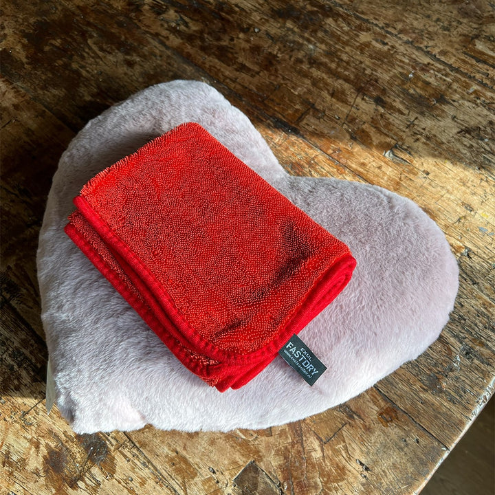 Soft, plush microfiber cloth for gentle yet effective cleaning and drying without scratching surfaces.