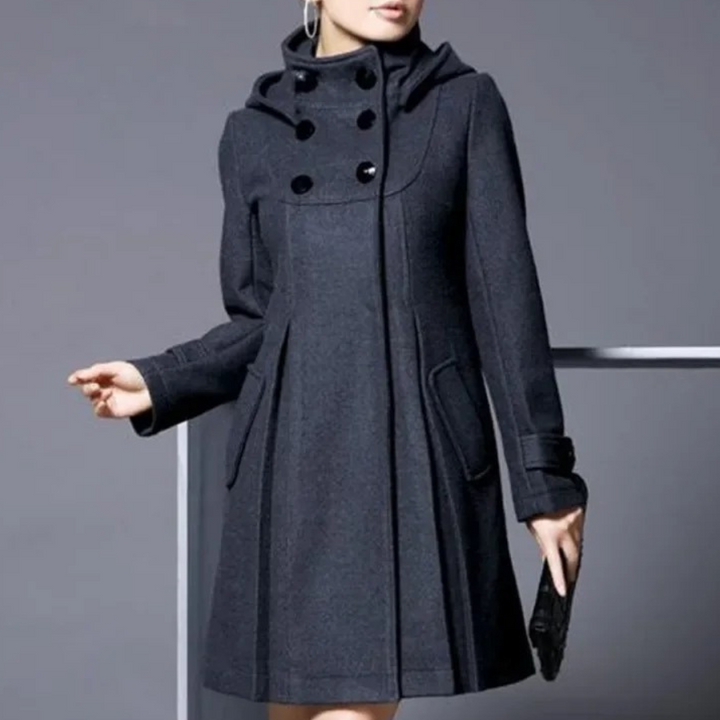 Black trendy women's Medila jacket with convenient side pockets. A stylish and versatile winter fashion coat.