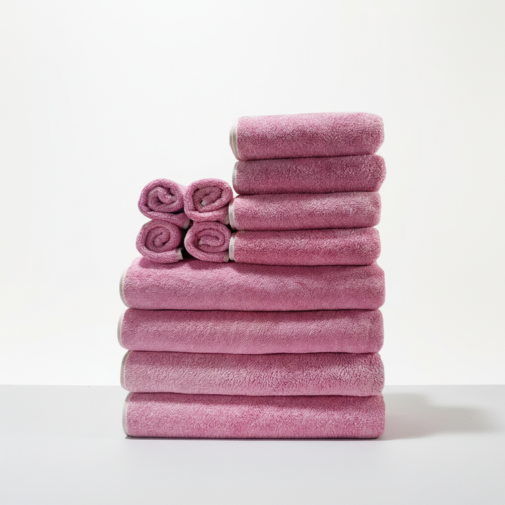 Detailed view of coral fleece fibers, highlighting the ultra-soft and quick-dry qualities