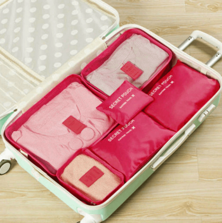 Keep luggage tidy: Unisex 2-set travel packing organizers. Space-saving storage bags.
