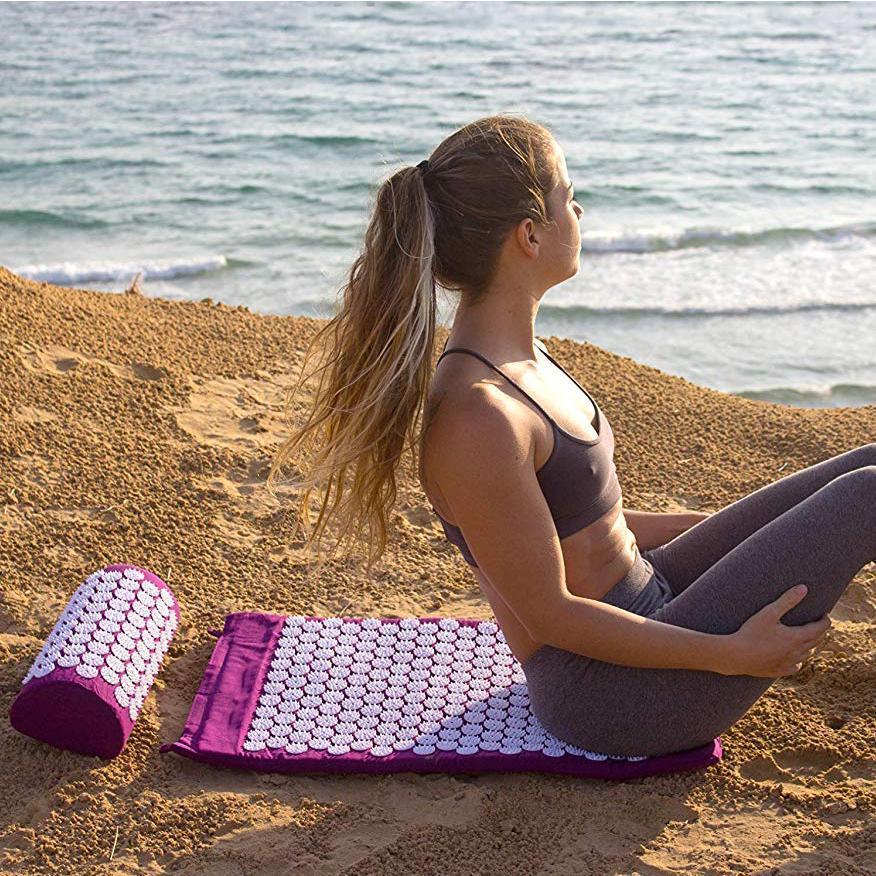 Unisex acupressure mat & pillow set for full body pain relief & deep relaxation. Stress & muscle tension relief.