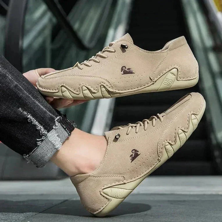 Protective unisex barefoot shoes, flexible and comfortable for active everyday wear.