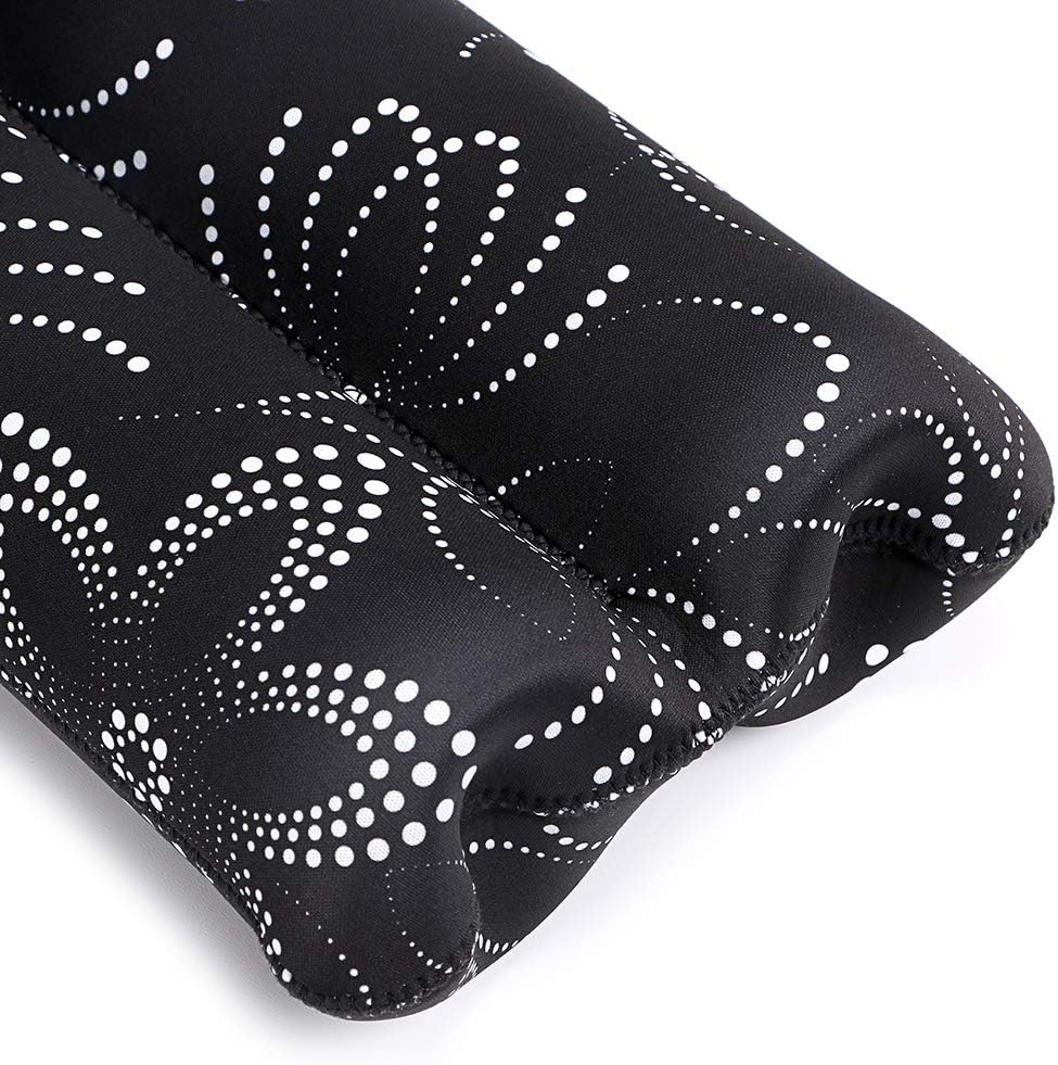 Double wine bottle insulated tote, a thoughtful gift for hosts and travelers