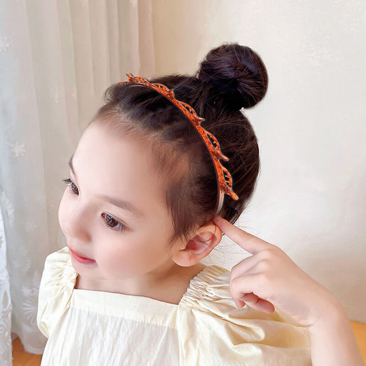 Smart braided hairband, offering a secure grip & effortless styling for quick hair solutions.