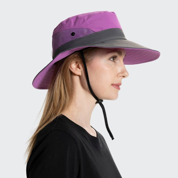 Hiking-ready Clara unisex sun hat for robust sun protection. Lightweight & adjustable, perfect outdoor gear.