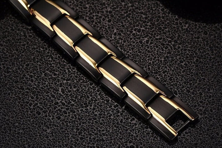 Stylish unisex magnetic bracelet made from durable titanium steel