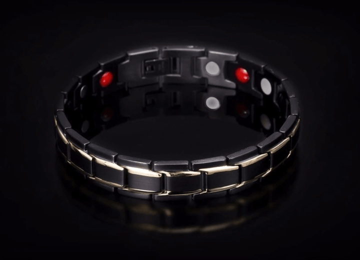 CoreFlex unisex magnetic bracelet made of durable stainless steel, health benefits