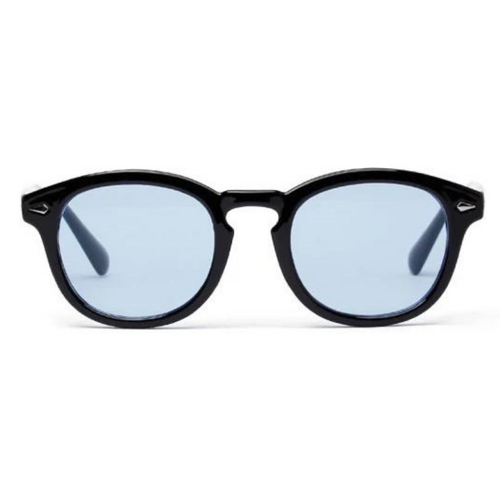 Unisex fashion sunglasses with tinted lenses, providing UV protection. Stylish daily wear.