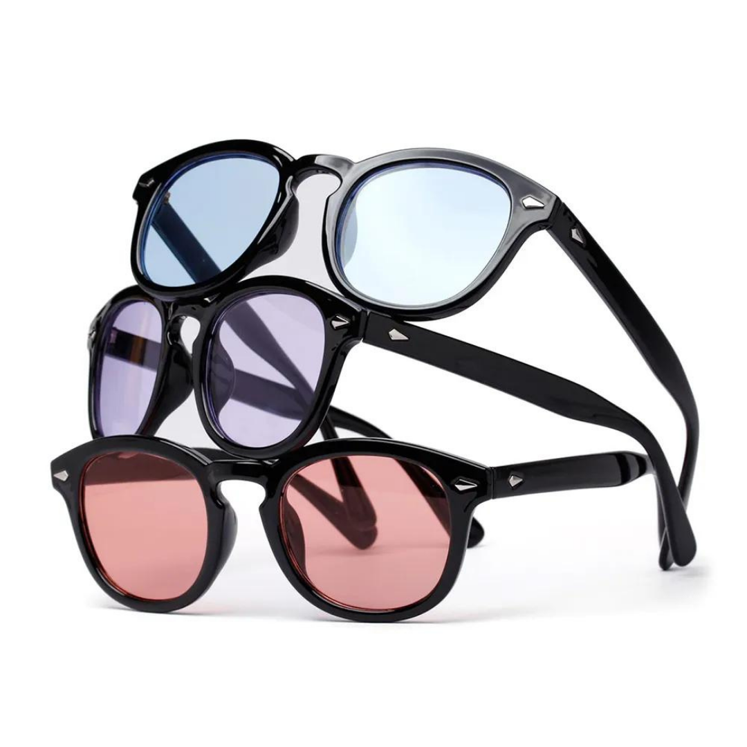 Stylish unisex sunglasses featuring tinted lenses for essential UV protection. Fashion eyewear.