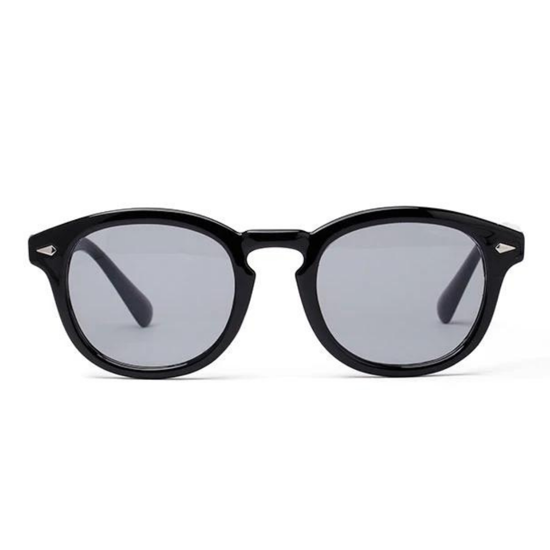 Fashion-forward unisex sunglasses with stylish tinted lenses for effective UV protection.