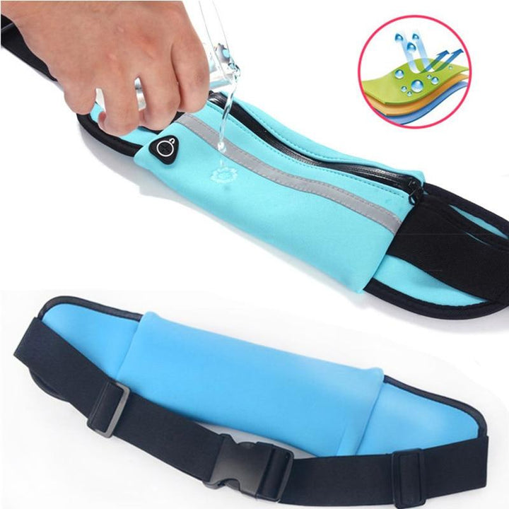 Adjustable sports fanny pack for secure storage of phone, keys, & essentials during workouts & runs.