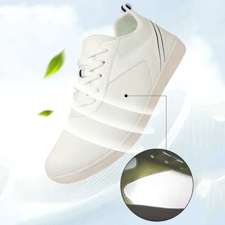 Breathable Luno barefoot shoes with flexible sole, perfect for active natural movement.