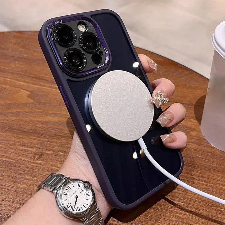 Crystal clear MagSafe iPhone 13 case, providing robust protection without bulk.