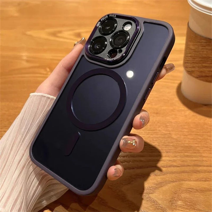 Premium clear magnetic phone case for iPhone 16, ensuring secure MagSafe connection.