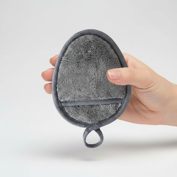 Unisex microfiber cleansing pad, perfect for daily facial skincare routine